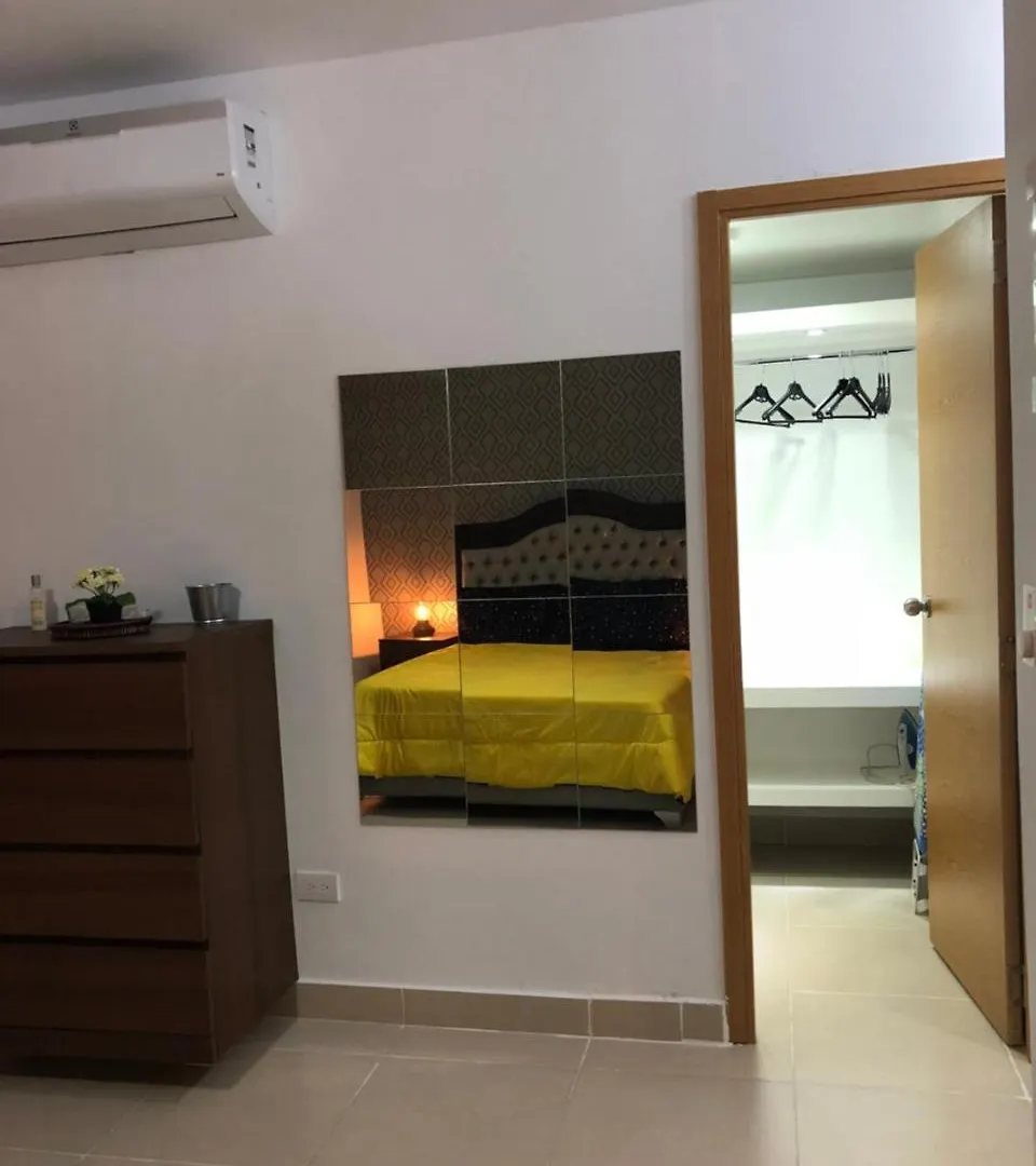 Apartamento Frente A La Zona Colonial, Santo Domingo Apartment
