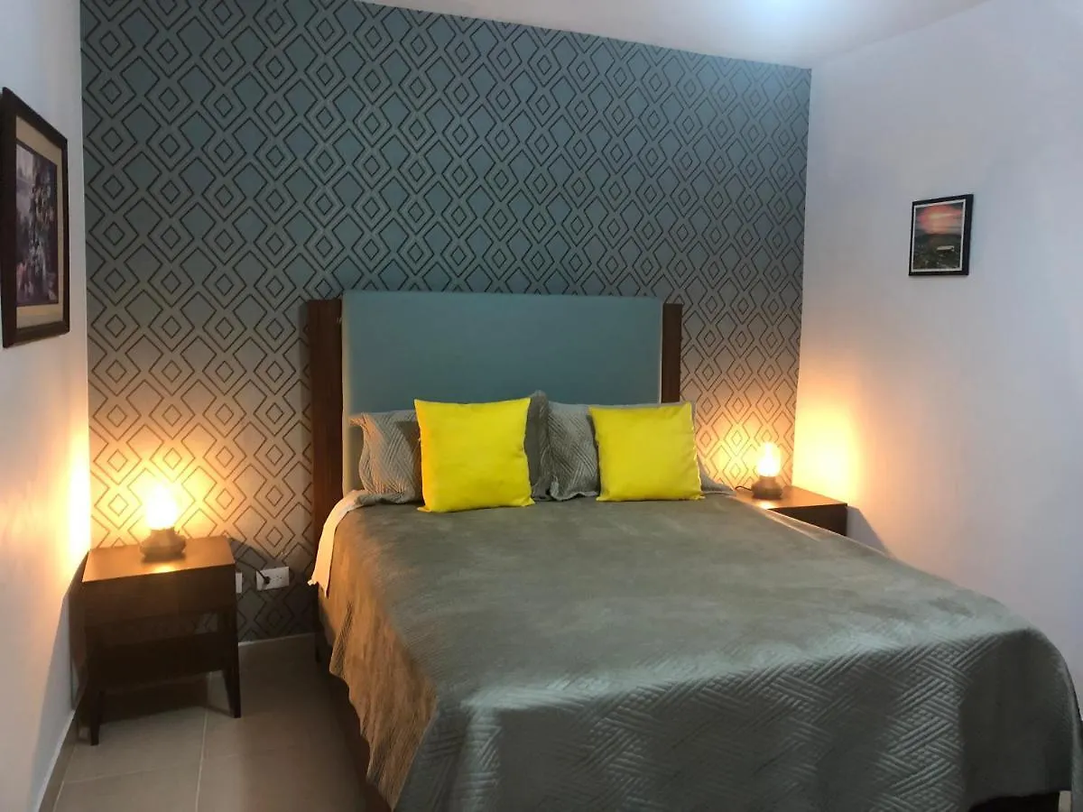 Apartamento Frente a la Zona Colonial, Santo Domingo 0*,  República Dominicana